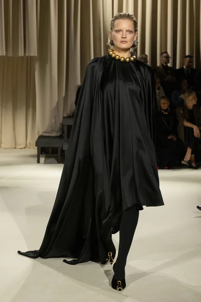 Look 33